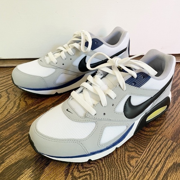 NWOT Nike Air Max IVO Blue Gray Black Sneakers 580518-102 - Picture 1 of 6